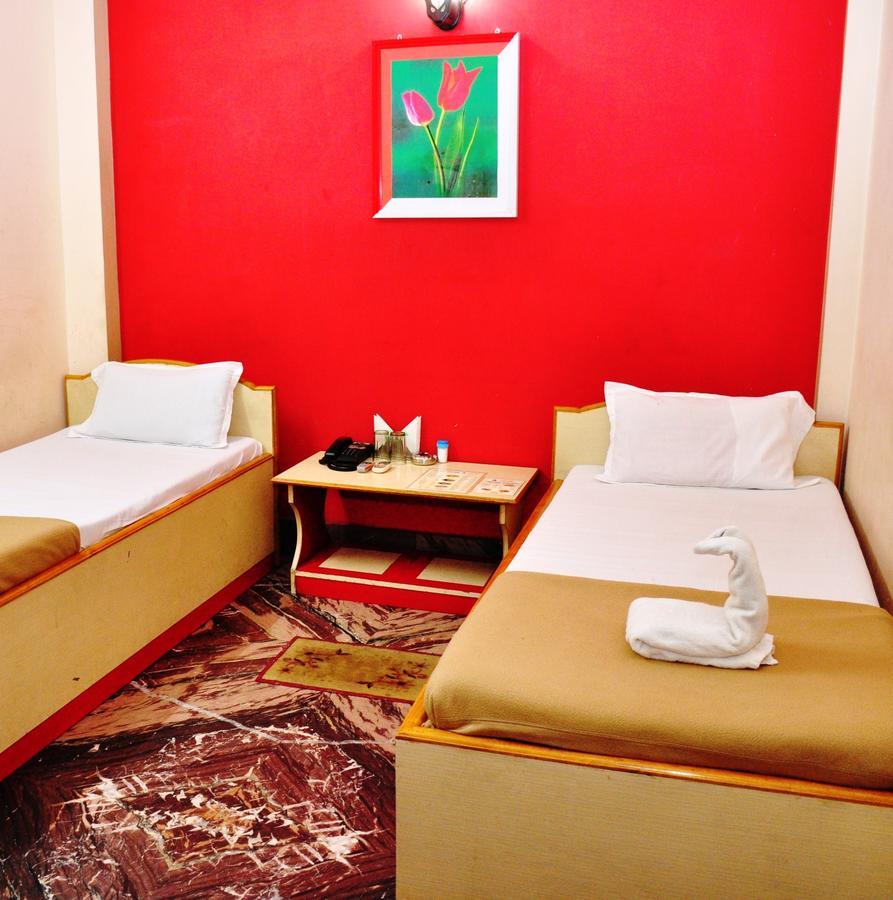 Hotel Aastha in Rourkela Buitenkant foto