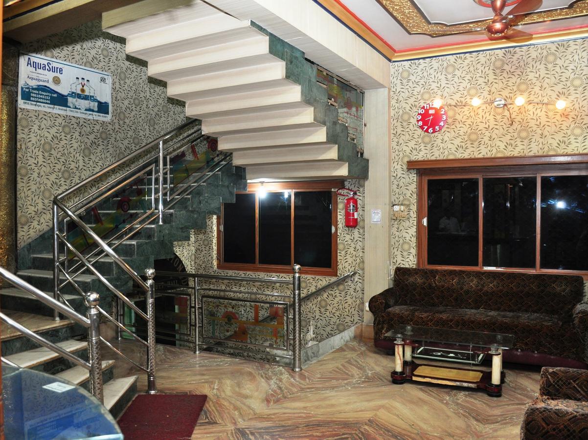 Hotel Aastha in Rourkela Buitenkant foto