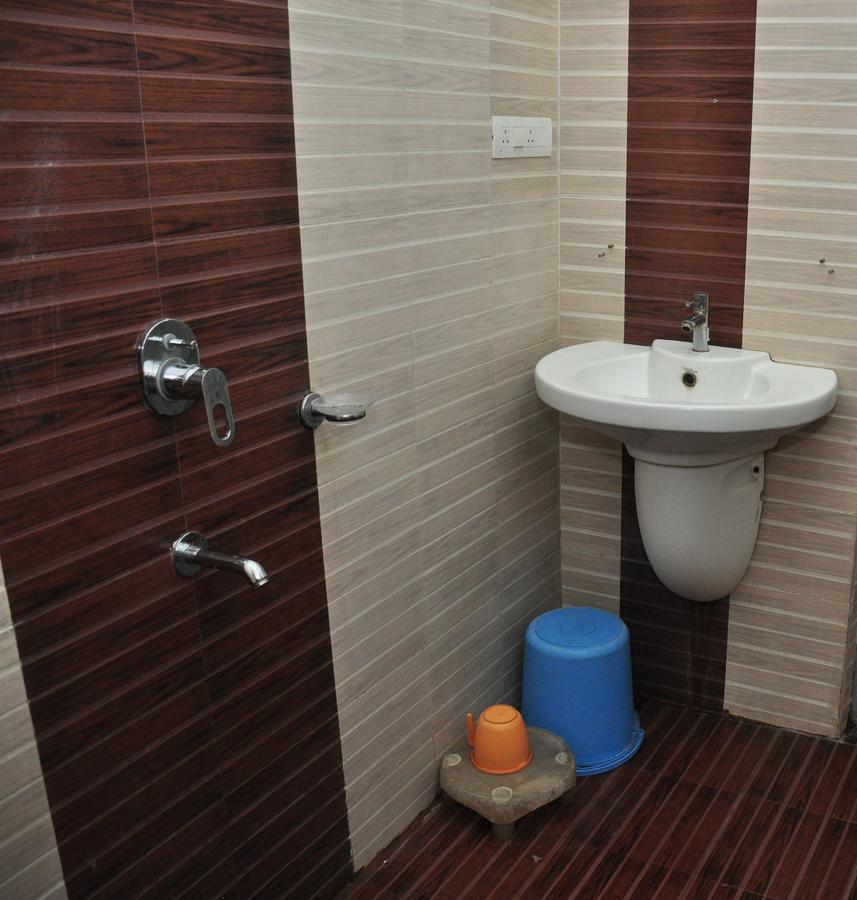 Hotel Aastha in Rourkela Buitenkant foto