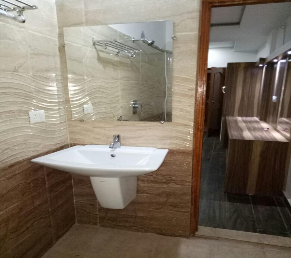 Hotel Aastha in Rourkela Buitenkant foto
